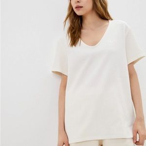 Adidas Women’s Loose Tee Size Small